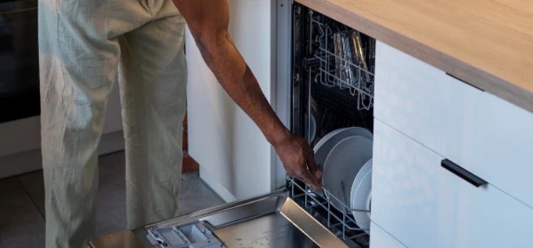Commercial Dishwasher Services in 